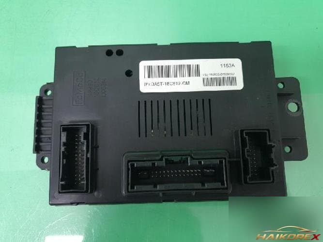 Ford MKS 2013 — модуль DA5T 18C612 CM