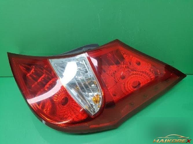 Hyundai Accent 2011 — фонарь задний комбинированный правый (92402 1R2 1)