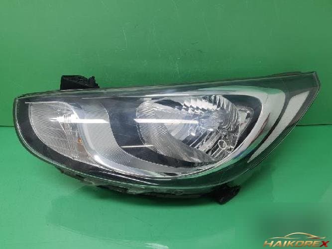 Hyundai Accent 2011 — фара левая