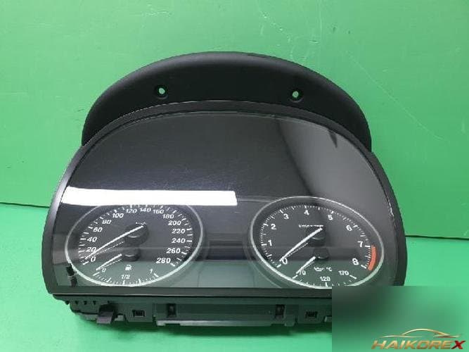 BMW 3 Series 2008 — приборная панель 9166856 12