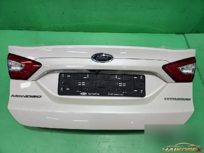 Ford Mondeo 2016 — крышка багажника