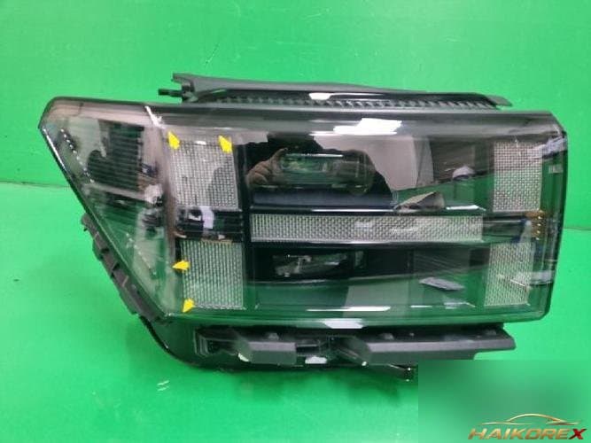 Hyundai Santa Fe 2024 — фара передняя правая 92102P6110