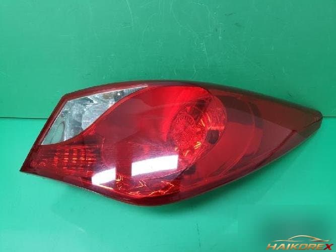 Hyundai Sonata 2011 — фонарь задний комбинированный (правый, пассажирский)
