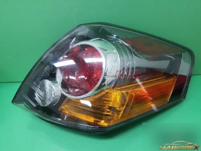Nissan Altima 2010 — комбинированный фонарь задний левый (водительский)