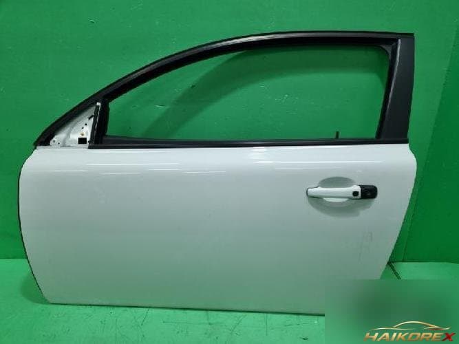Volvo C30 2010 — дверь передняя левая