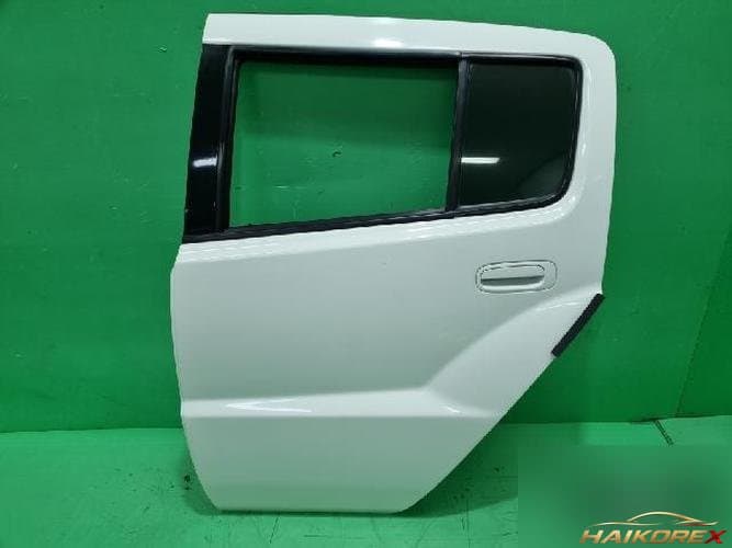 Toyota 2004 — задняя дверь левая