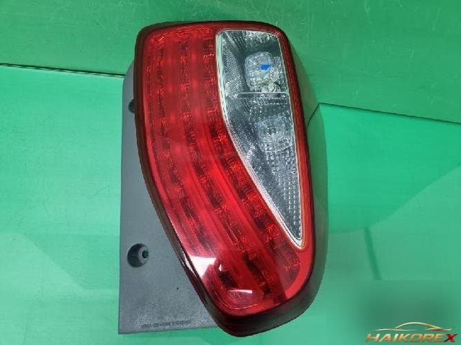 Kia Ray 2012 — фонарь задний правый в сборе 92402 A31