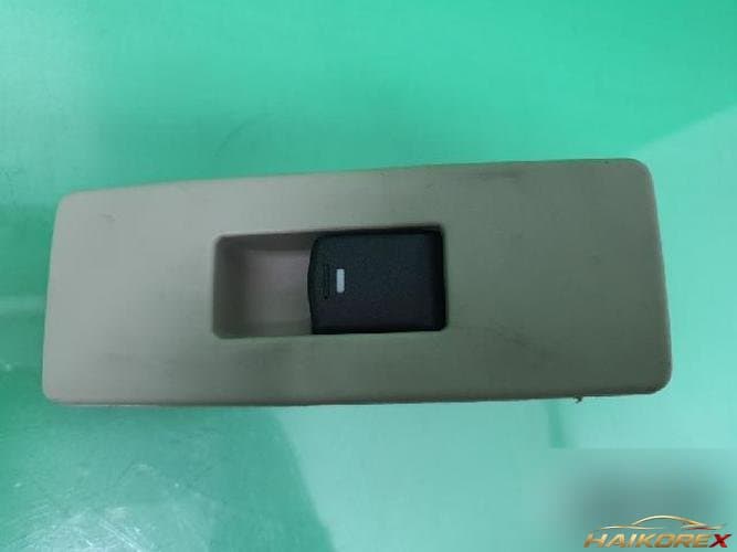 Renault SM5 2006 — выключатель стеклоподъемника