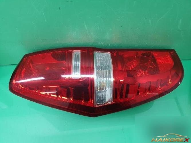 Hyundai Grand Starex 2012 — комбинированный фонарь задний левый