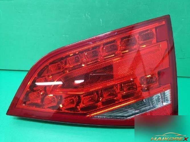 Audi A4 2010 — рефлектор багажника 8K5945094B