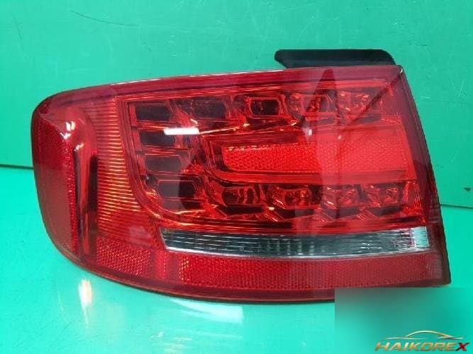 Audi A4 2010 — фонарь задний левый (комбинированный) 8K5 945 095 B