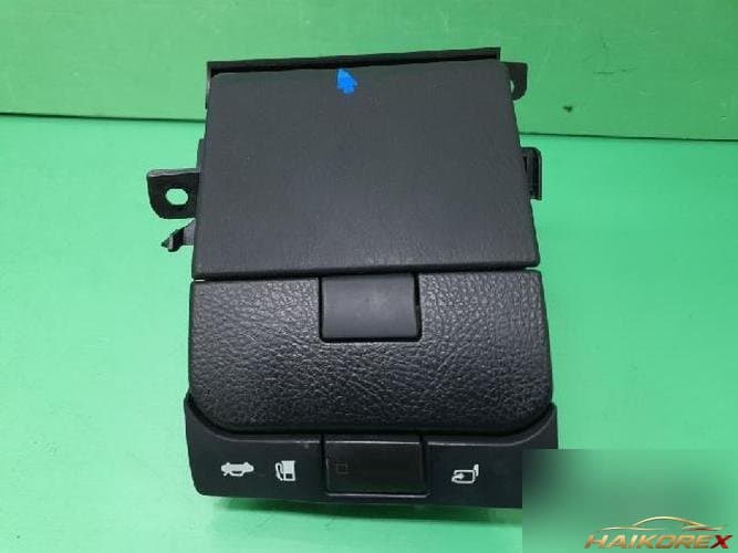 Lexus GS 2006 — кнопка/переключатель 84010-30230