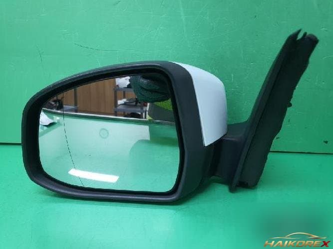 Ford Focus 2013 — боковое зеркало левое