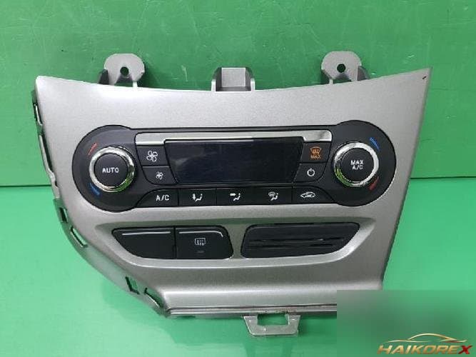 Ford Focus 2013 — переключатель отопления/кондиционера BM5T18C612CK