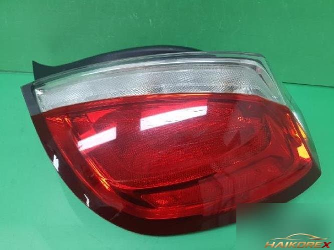 Ford MKS 2011 — комбинированный фонарь задний правый