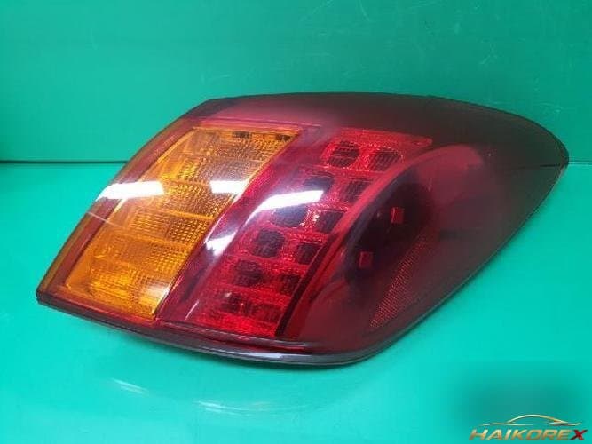 Nissan Murano 2010 — комбинированный задний фонарь правый