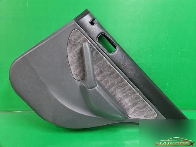 Honda Civic 2005 — обивка задней двери правая