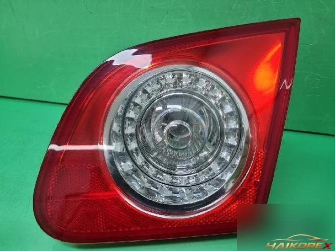 Volkswagen Passat 2008 — подсветка багажника