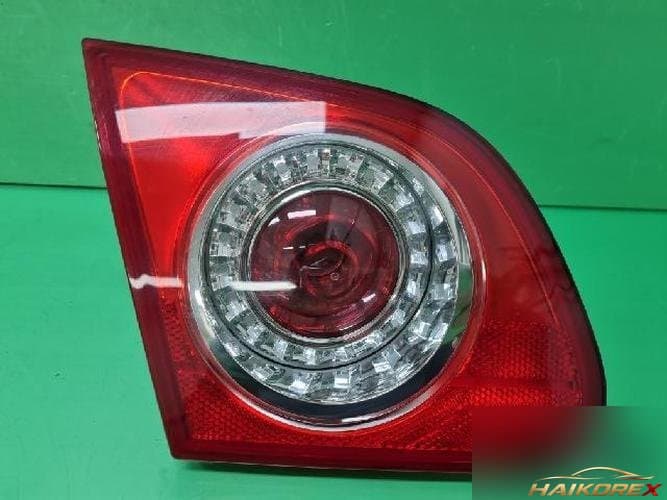 Volkswagen Passat 2008 — обивка задней двери левая 6