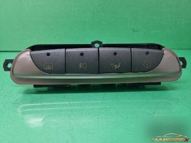 Hyundai Dynasty 2004 — кнопка/переключатель 37001