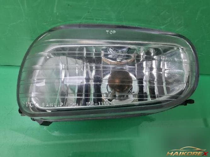 Hyundai Dynasty 2004 — противотуманная фара левая (водительская сторона)
