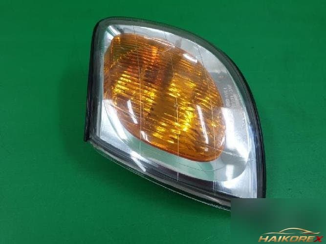Hyundai Trajet 2002 — поворотник левый 923013A000