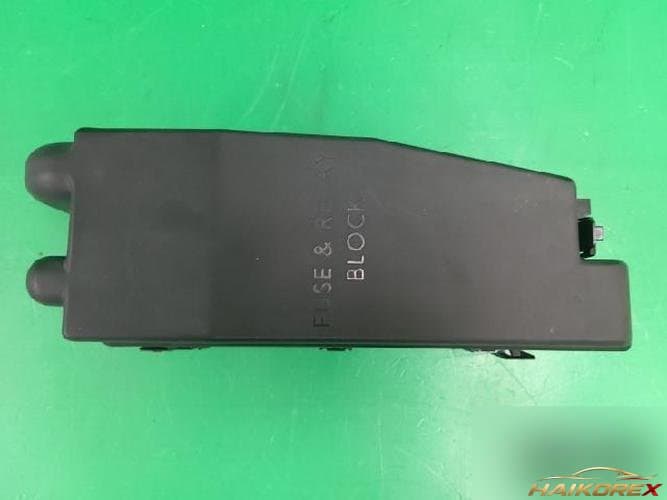 Kia Carnival 2007 — блок предохранителей подкапотный 919504D060