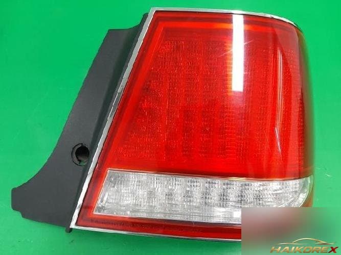 SsangYong Chairman 2004 — фонарь задний комбинированный правый