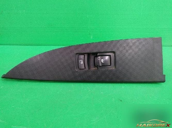 KG Mobility Actyon 2010 — переключатель стеклоподъемника правый