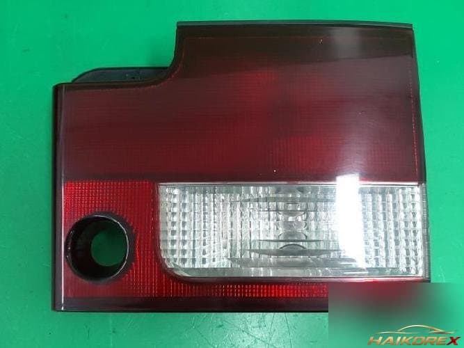 KG Mobility Musso EV 2002 — задний комбинированный фонарь правый (хэтчбек)