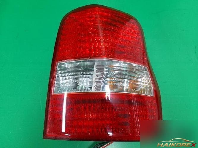 Kia Carnival 2003 — комбинированный фонарь задний правый 1K53A 51150 2