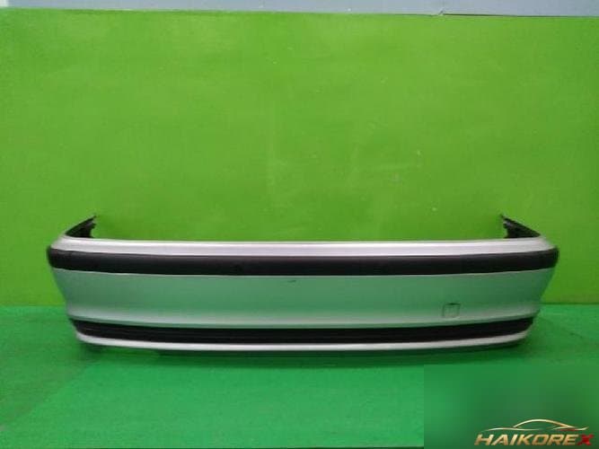 BMW 2001 — бампер задний