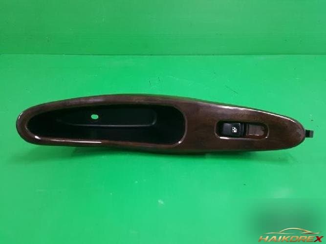 Daewoo Leganza 1998 — выключатель стеклоподъемника правый