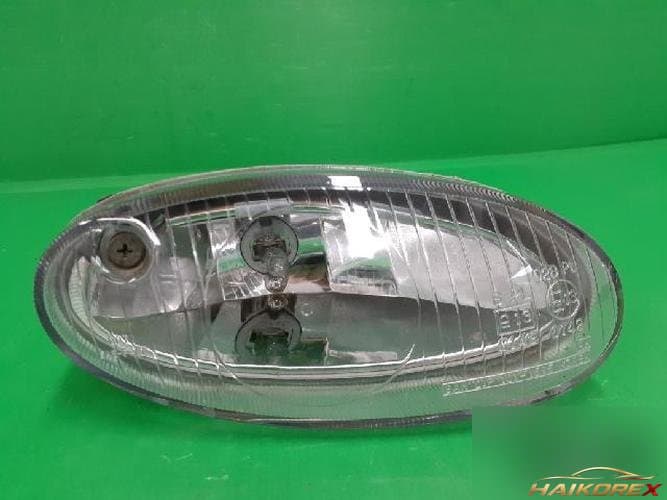 Hyundai Sonata 1996 — противотуманная фара правая (пассажирская) 9220234500