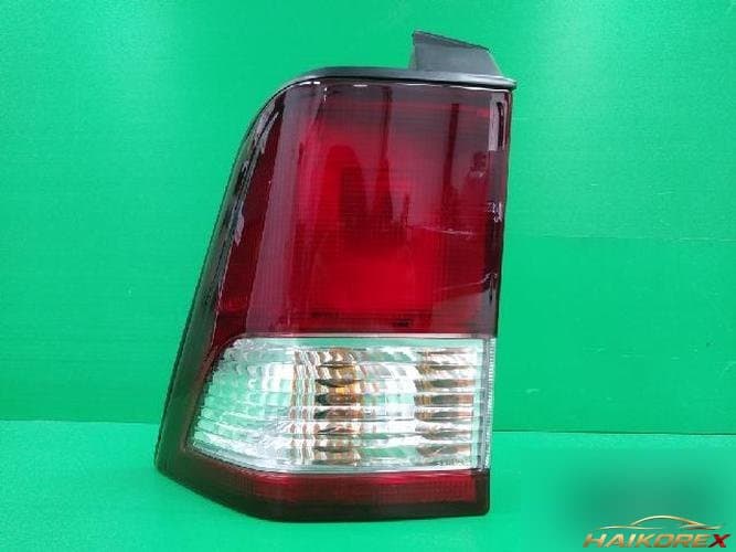 KG Mobility Musso EV 2002 — задний комбинированный фонарь левый (водительский) 8360105702