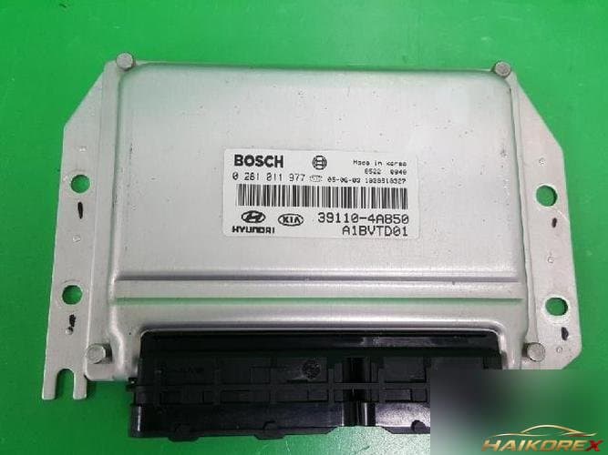 Kia Sorento 2005 — блок управления двигателем ECU 39110-4A850