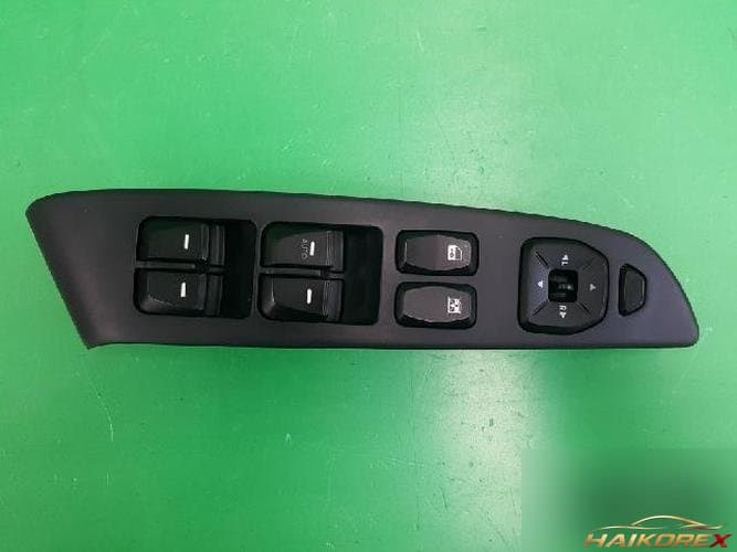 Hyundai Tucson 2010 — переключатель стеклоподъемника 93570 2S0109P
