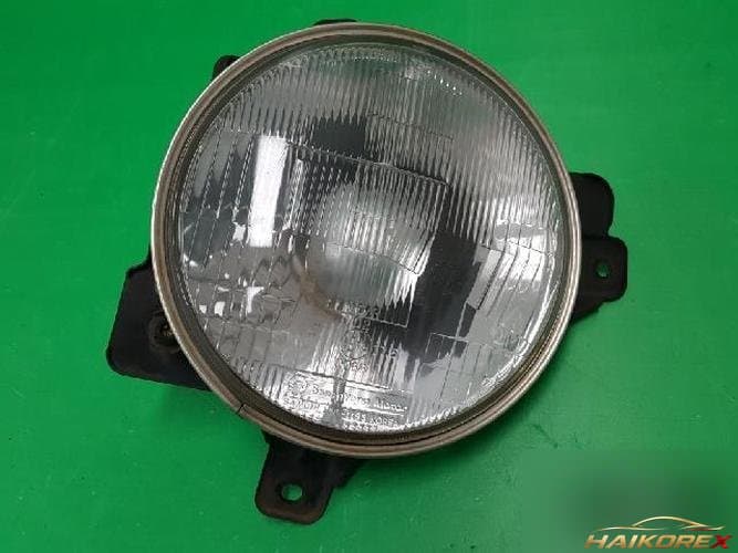KG Mobility Korando 2002 — фара правая 8310206100
