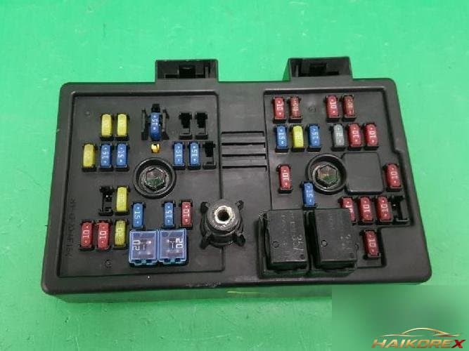 Daewoo Winstorm 2007 — блок предохранителей салонный 96627220 4