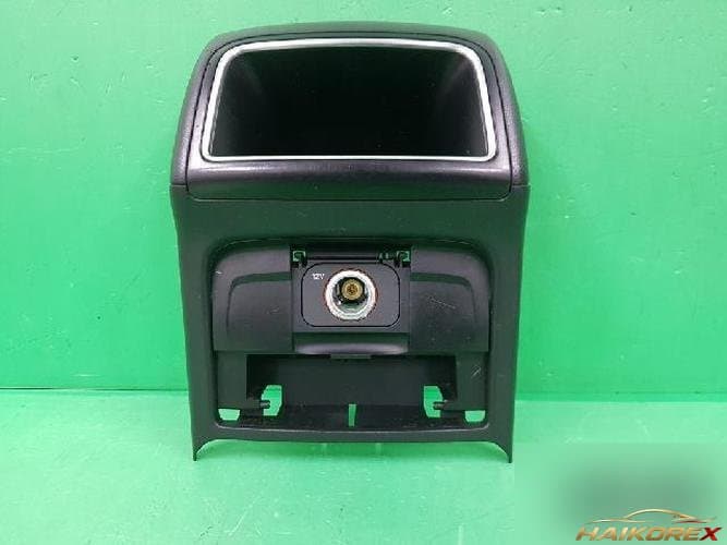 Audi A4 2010 — панель приборной доски 8K0 864 376