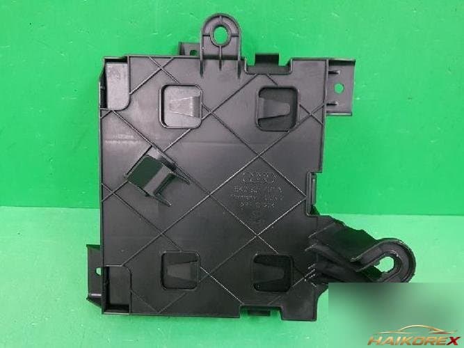 Audi A4 2010 — модуль управления ETACS/BCM 8K0 907 064 DS 1
