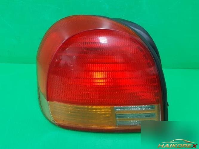 Hyundai Sonata 1999 — комбинированный фонарь задний левый 92401 38001 3