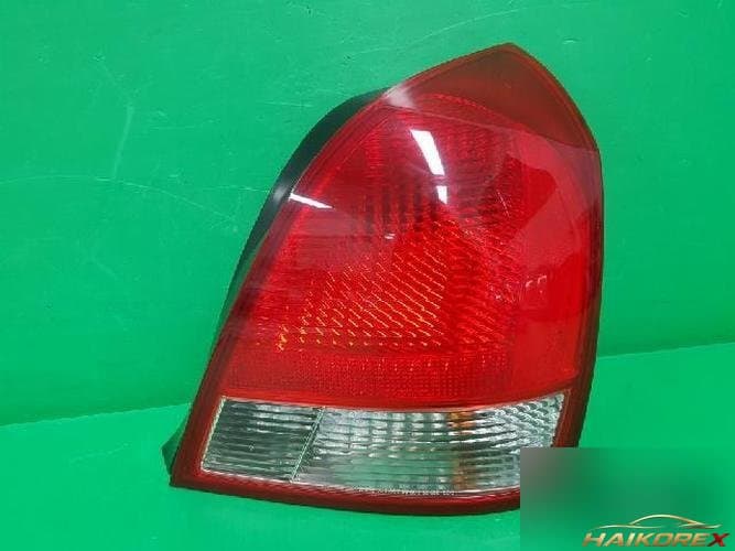 Hyundai Avante 2001 — комбинированный задний фонарь правый (пассажирской стороны) 924022D000