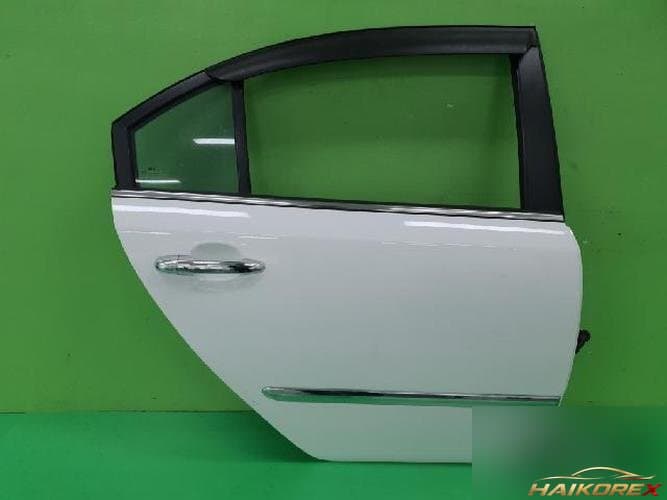 Kia Roche 2006 — дверь задняя правая 770042G000