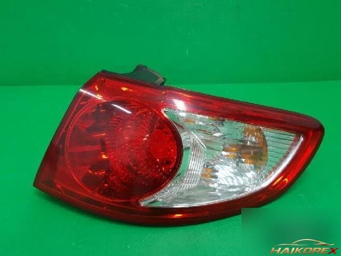 Hyundai Santa Fe 2006 — фонарь задний правый (комбинированный) 92402 2B000 10