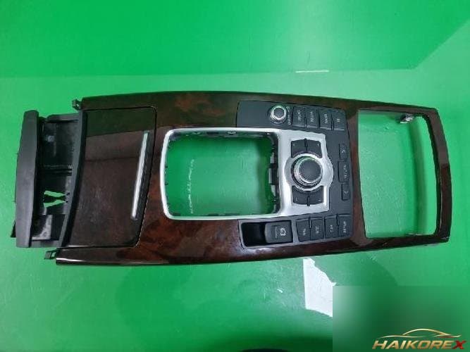 Audi A6 2008 — консольный ящик 4F1 862 533