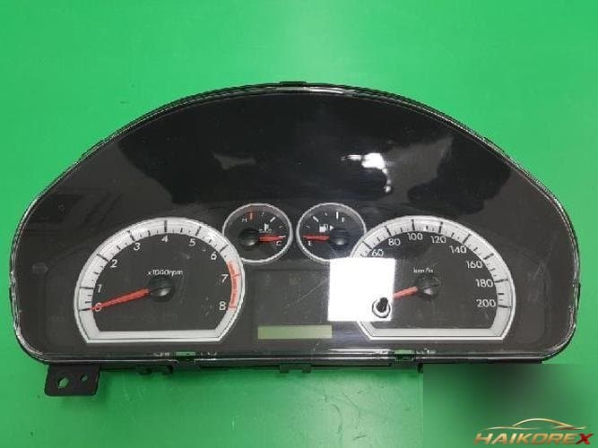 Daewoo Gentra 2009 — приборная панель