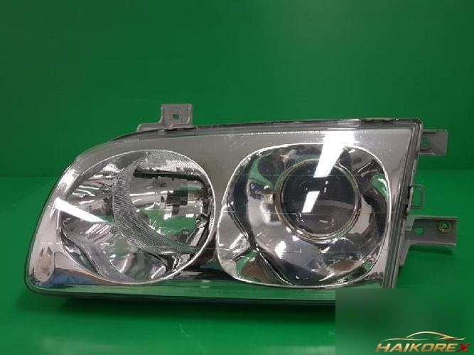Hyundai Trajet 2004 — фара головного света правая 921013A500