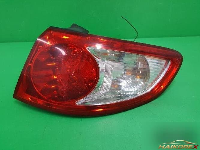 Hyundai Santa Fe 2007 — комбинированный фонарь задний правый 92402-2B000-8