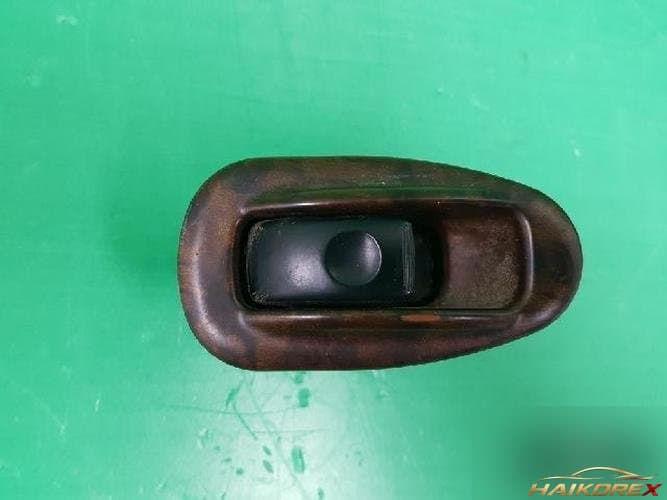 Hyundai Santamo 2002 — переключатель стеклоподъемника 93570 M2500